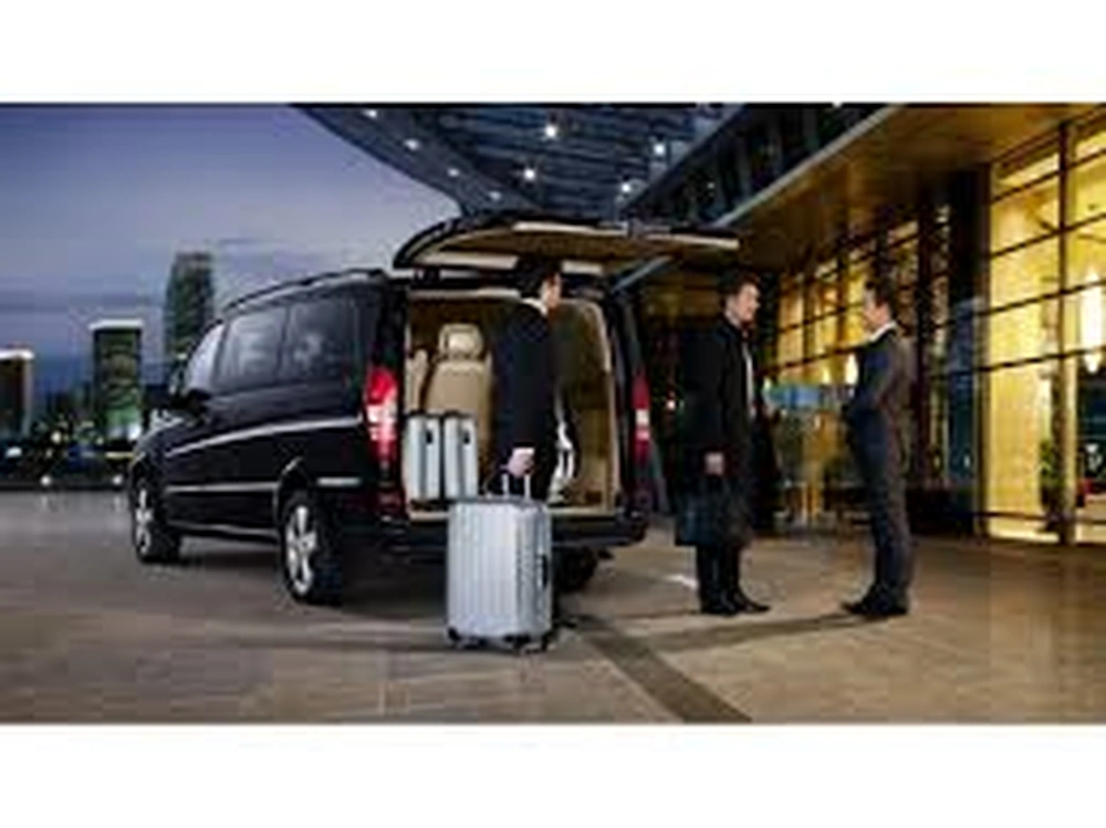 Ege ve Oksijenin Başkentine VIP Davet: Ön Ödemesiz Havalimanı Altınoluk Transferiyle Kazdağları Huzuruna Kesintisiz Ulaşım!    - İzmir Transfer